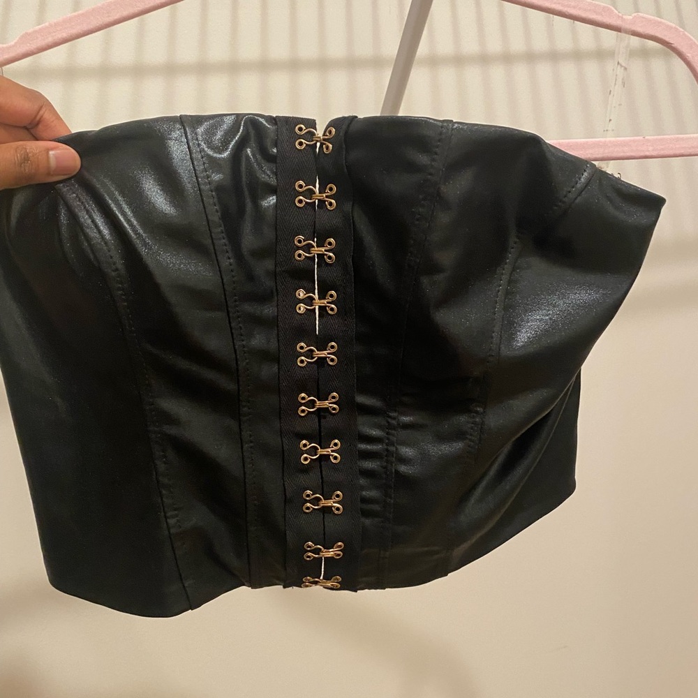 Fashion Nova strapless crop top never worn